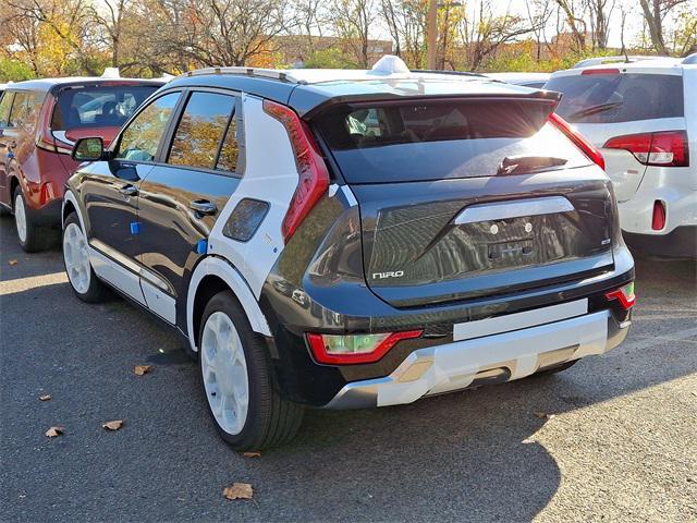 new 2025 Kia Niro car, priced at $33,640