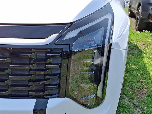 new 2026 Kia Sportage car, priced at $41,150