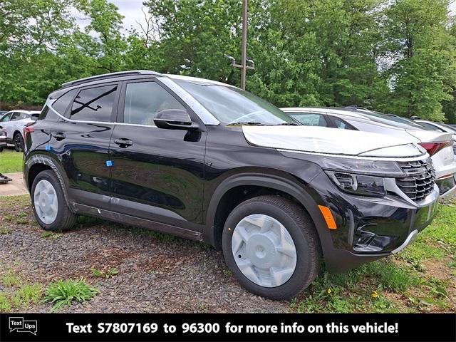 new 2025 Kia Seltos car, priced at $31,855