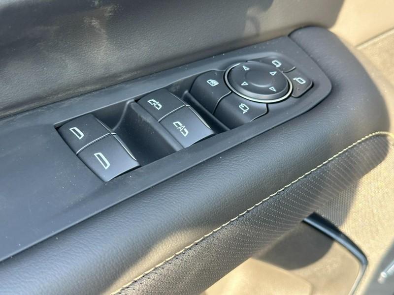 new 2025 Chevrolet Tahoe car, priced at $77,600