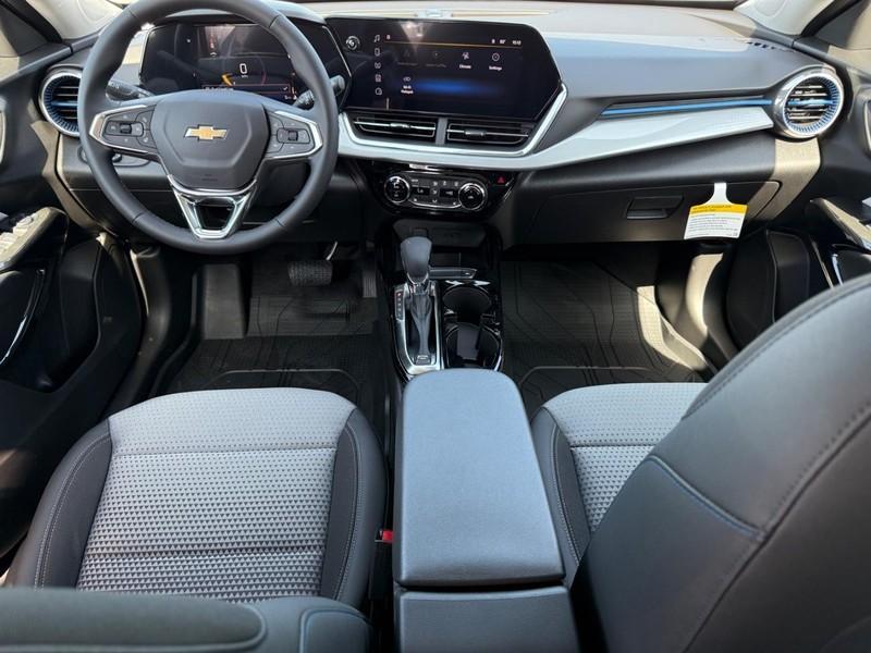 new 2025 Chevrolet Trax car, priced at $24,500