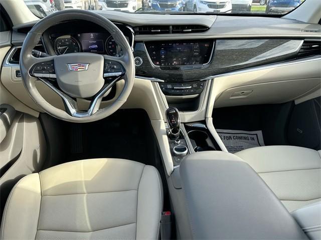 used 2021 Cadillac XT6 car, priced at $41,220