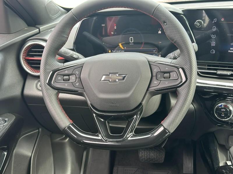 new 2025 Chevrolet Trax car, priced at $24,910