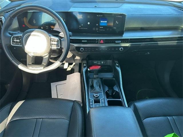 used 2025 Kia Sorento car, priced at $34,333