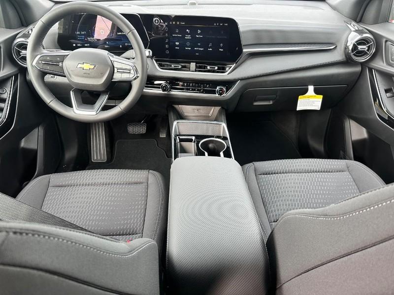 new 2025 Chevrolet Equinox car, priced at $29,095