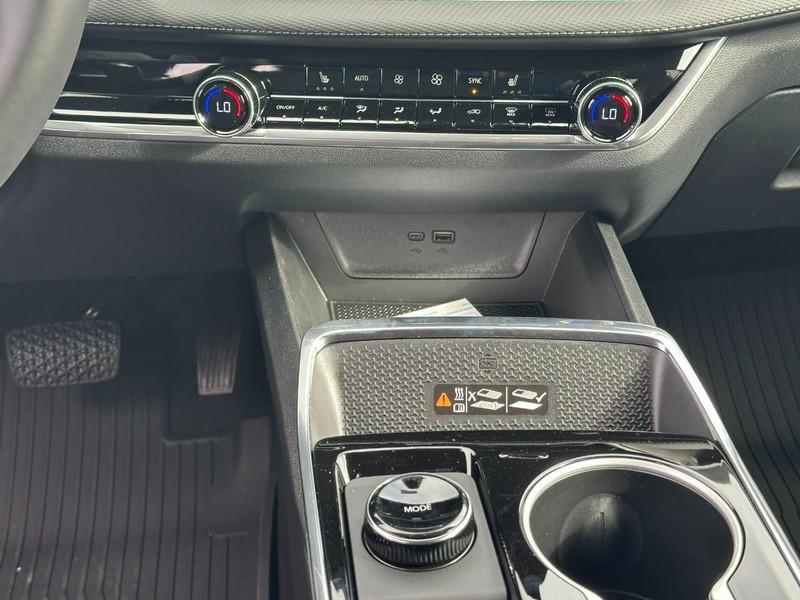 new 2026 Chevrolet Equinox car, priced at $29,810
