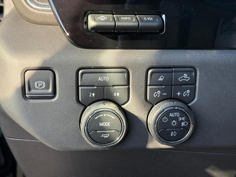 new 2025 Chevrolet Silverado 1500 car, priced at $56,515