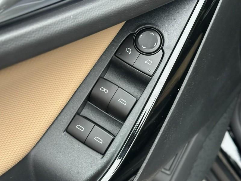 new 2026 Chevrolet Equinox car, priced at $35,610