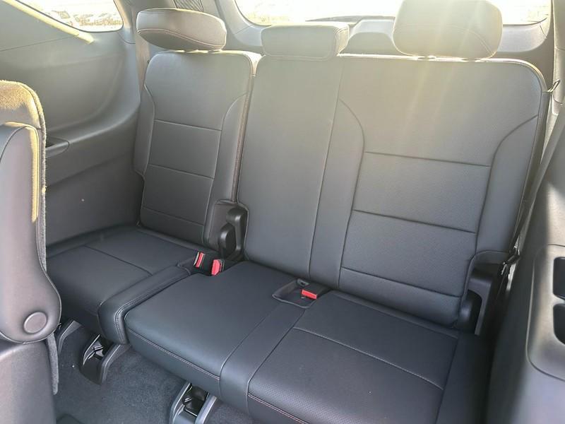 new 2026 Chevrolet Traverse car, priced at $53,155