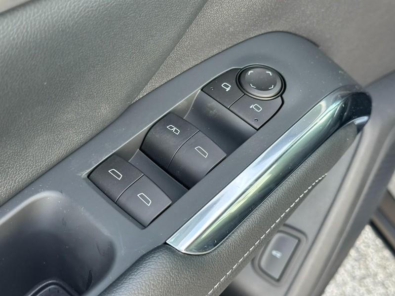 new 2026 Chevrolet Traverse car, priced at $40,370