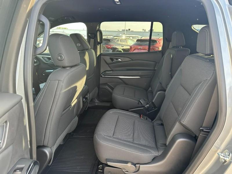 new 2026 Chevrolet Traverse car, priced at $40,370