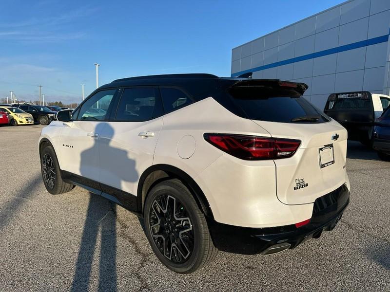 new 2025 Chevrolet Blazer car, priced at $46,135