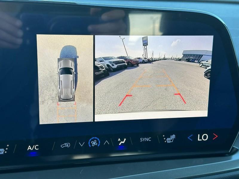 new 2026 Chevrolet Traverse car, priced at $43,880