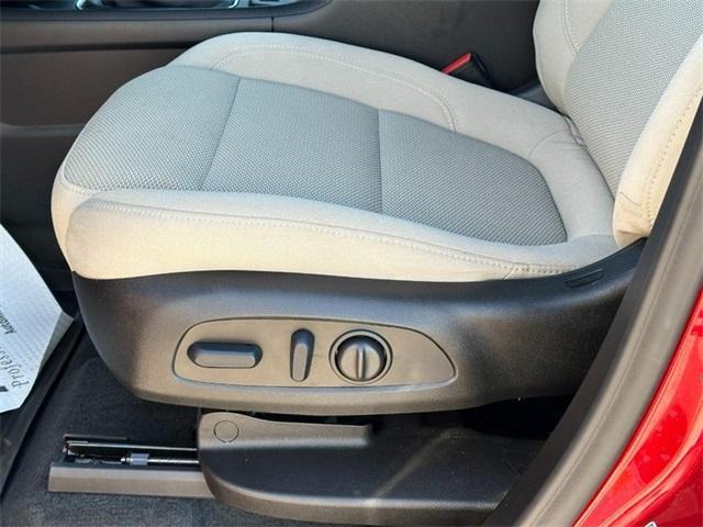 used 2023 Chevrolet Traverse car, priced at $37,888