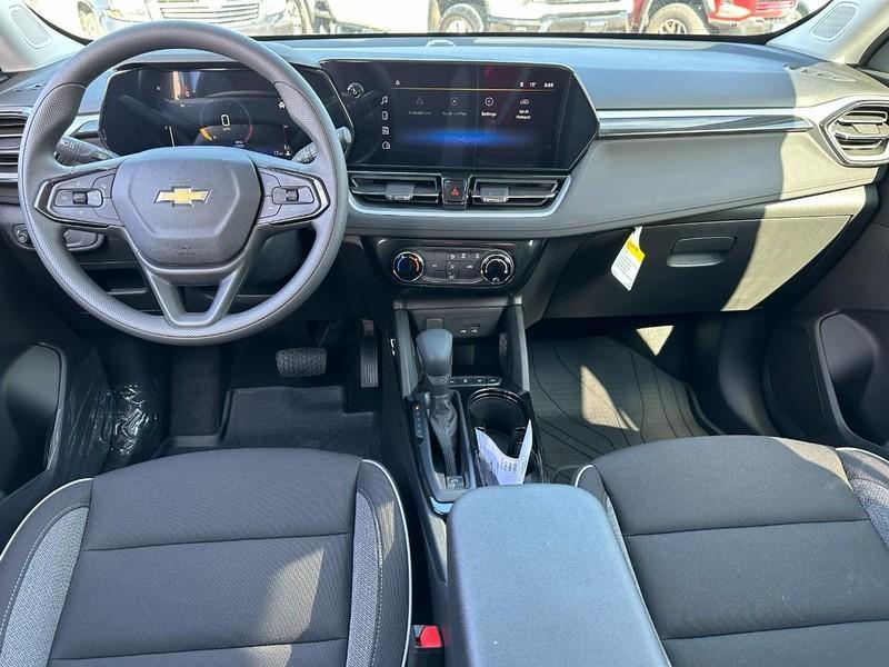 new 2024 Chevrolet TrailBlazer car, priced at $25,460
