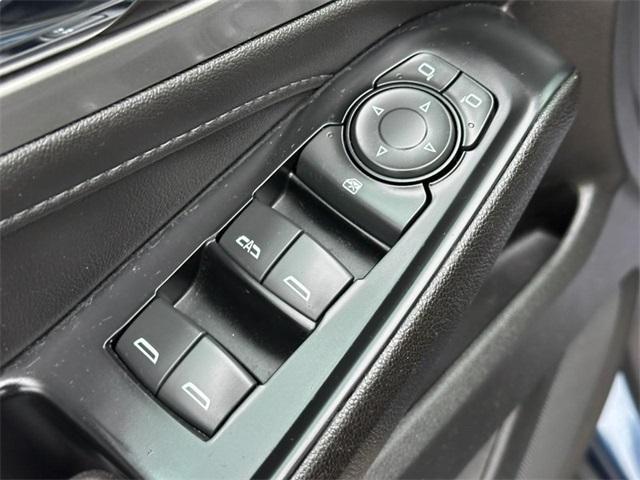 used 2022 Chevrolet Traverse car, priced at $28,444