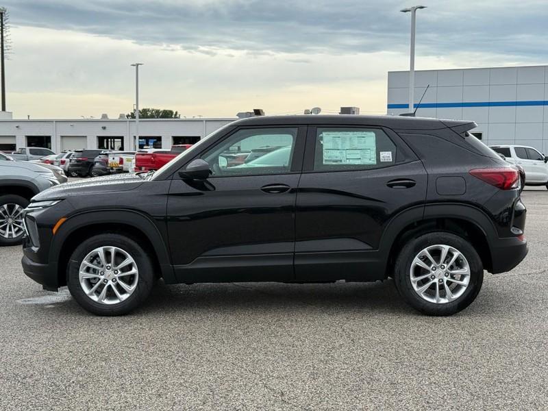 new 2026 Chevrolet TrailBlazer car, priced at $23,305
