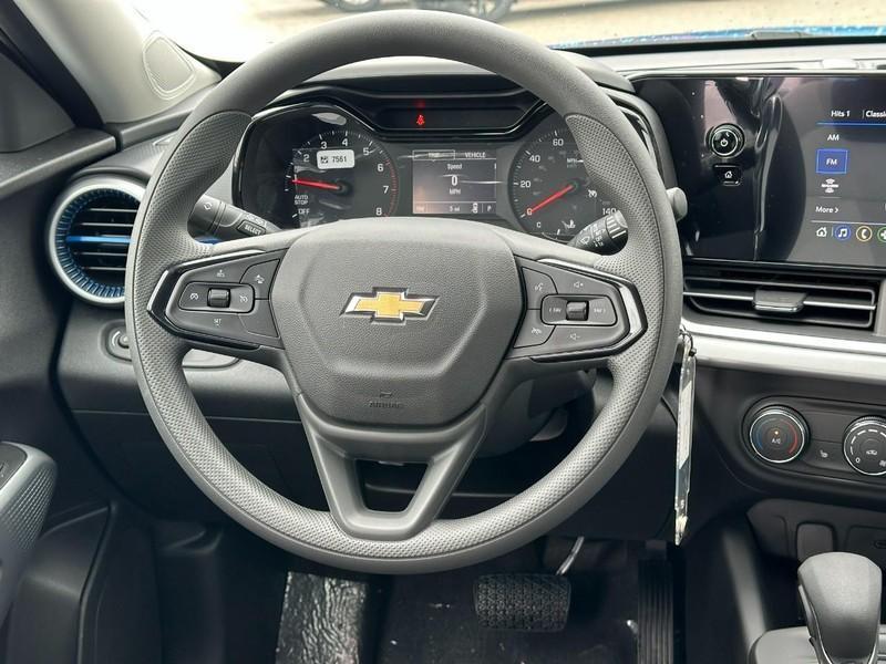 new 2025 Chevrolet Trax car, priced at $23,280