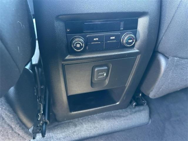 used 2021 Chevrolet Traverse car, priced at $23,000