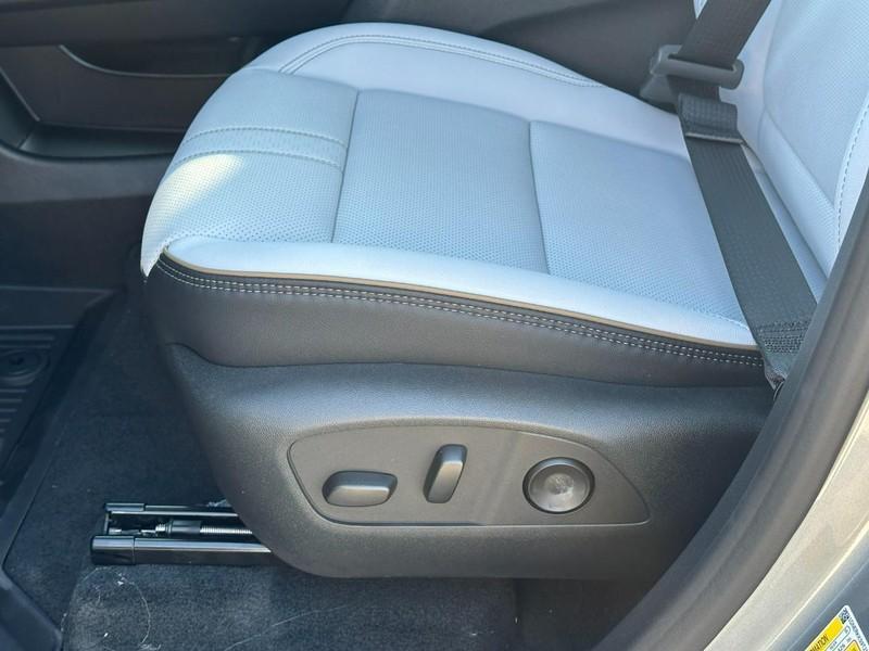 new 2026 Chevrolet Traverse car, priced at $55,170