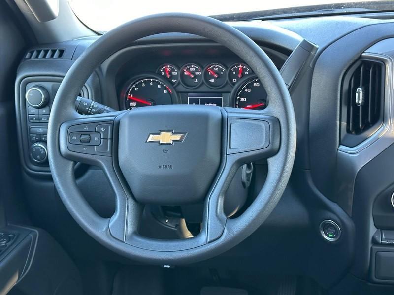 new 2025 Chevrolet Silverado 1500 car, priced at $46,020