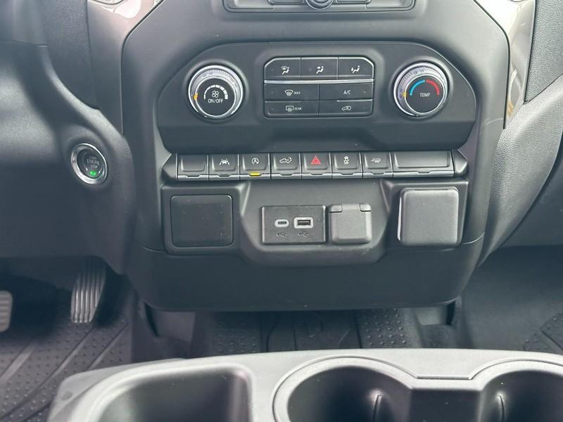 new 2025 Chevrolet Silverado 1500 car, priced at $36,620