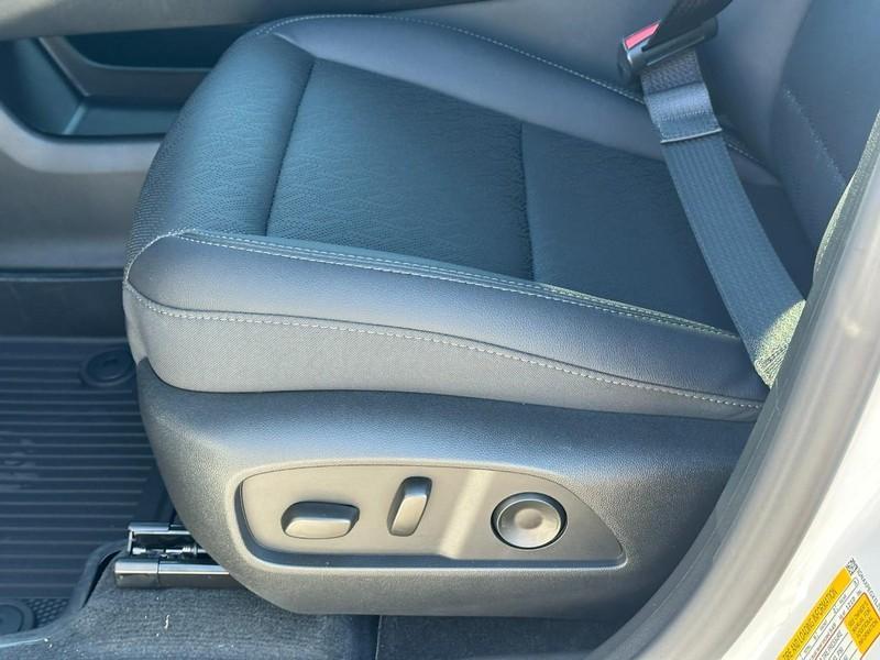 new 2026 Chevrolet Equinox car, priced at $31,405