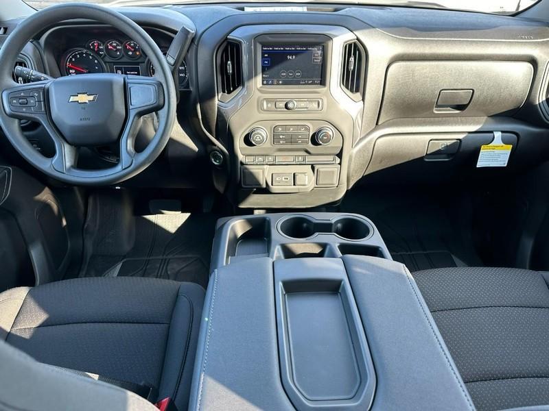 new 2024 Chevrolet Silverado 1500 car, priced at $40,805