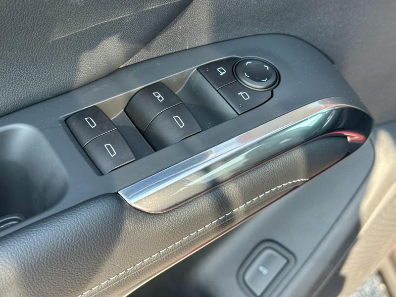 new 2025 Chevrolet Traverse car, priced at $41,055