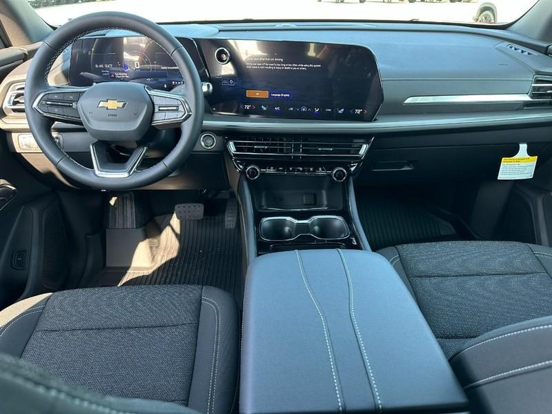 new 2025 Chevrolet Traverse car, priced at $41,055