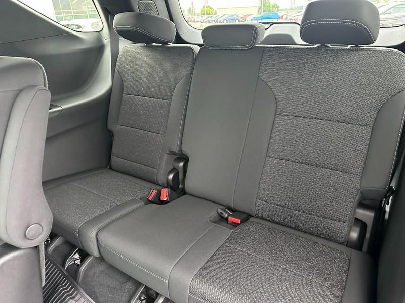 new 2025 Chevrolet Traverse car, priced at $43,980