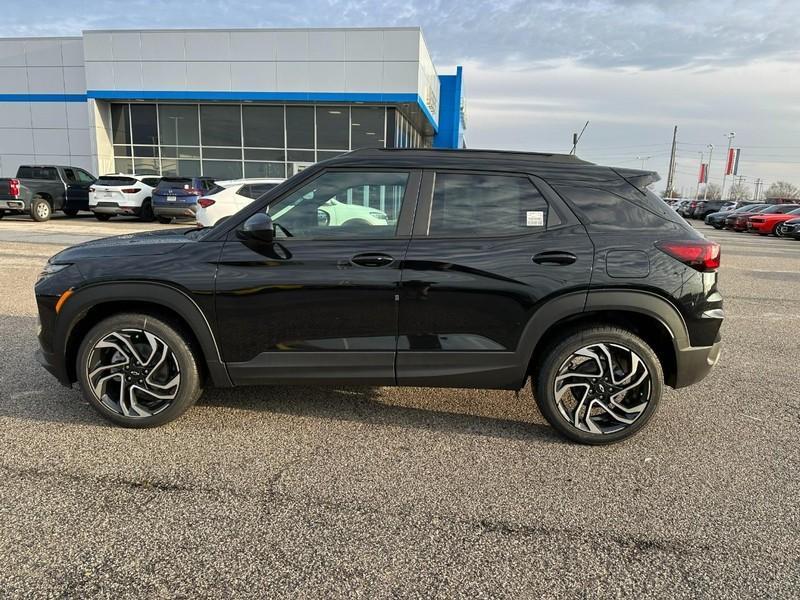 new 2025 Chevrolet TrailBlazer car, priced at $26,722