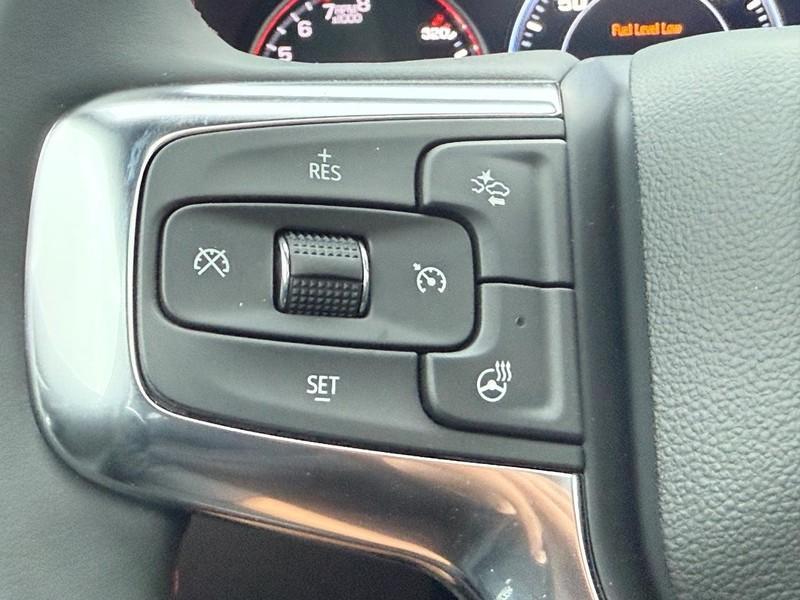 new 2025 Chevrolet Blazer car, priced at $45,910