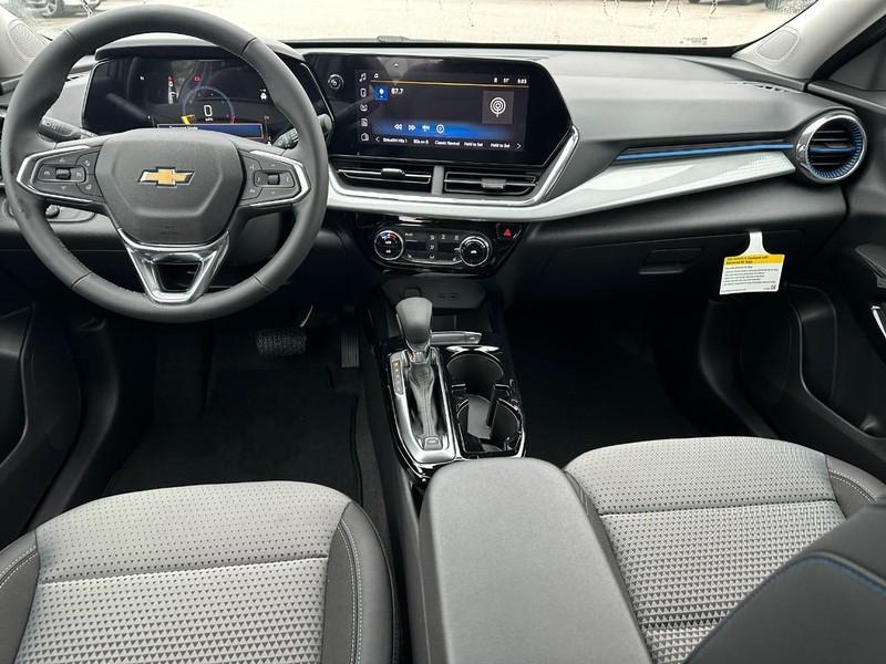 new 2025 Chevrolet Trax car, priced at $23,611