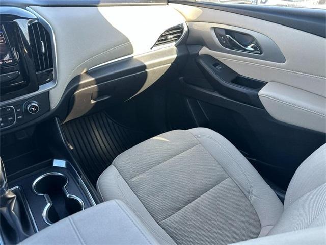 used 2023 Chevrolet Traverse car, priced at $27,777