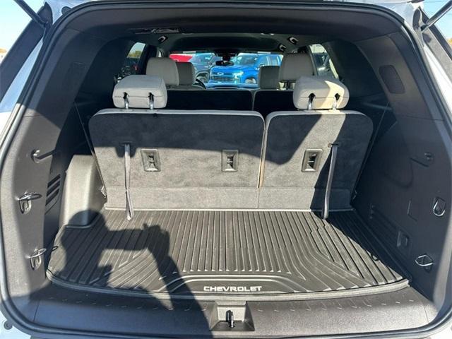 used 2023 Chevrolet Traverse car, priced at $27,777