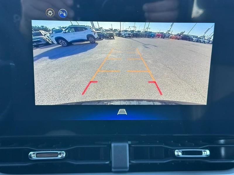 new 2026 Chevrolet Equinox car, priced at $29,310