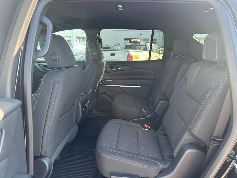 new 2026 Chevrolet Traverse car, priced at $40,370