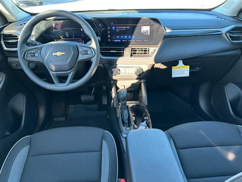 new 2025 Chevrolet TrailBlazer car, priced at $23,142