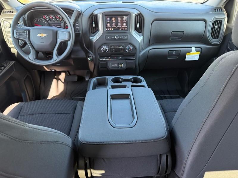 new 2025 Chevrolet Silverado 1500 car, priced at $36,670