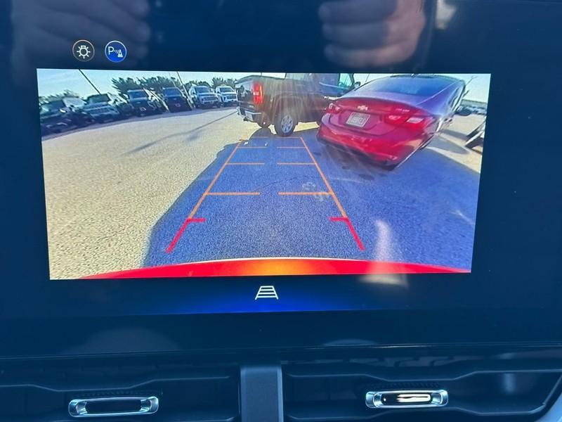 new 2026 Chevrolet Equinox car, priced at $30,140