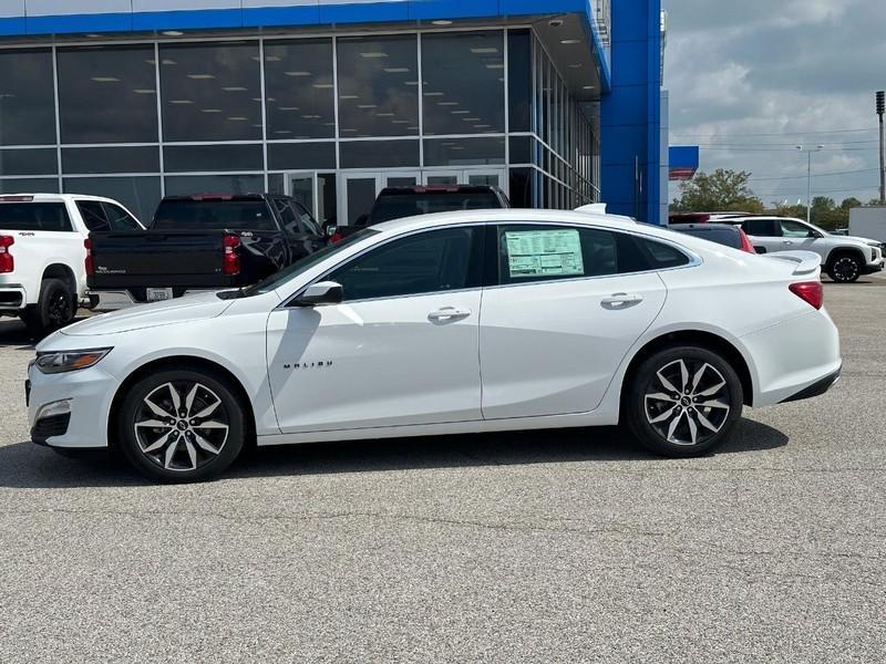 new 2025 Chevrolet Malibu car, priced at $26,495