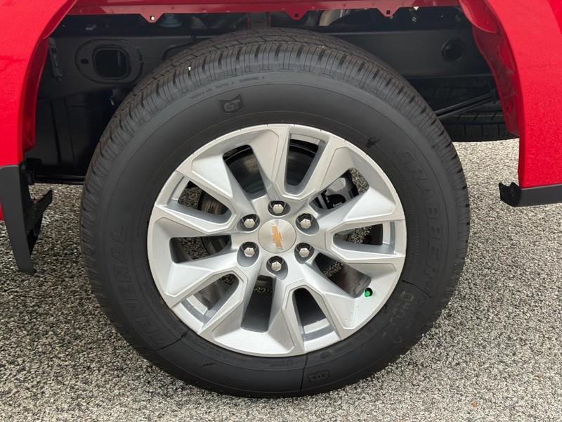 new 2026 Chevrolet Silverado 1500 car, priced at $40,610