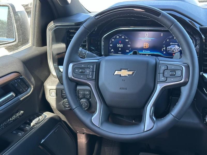 new 2025 Chevrolet Silverado 1500 car, priced at $71,805