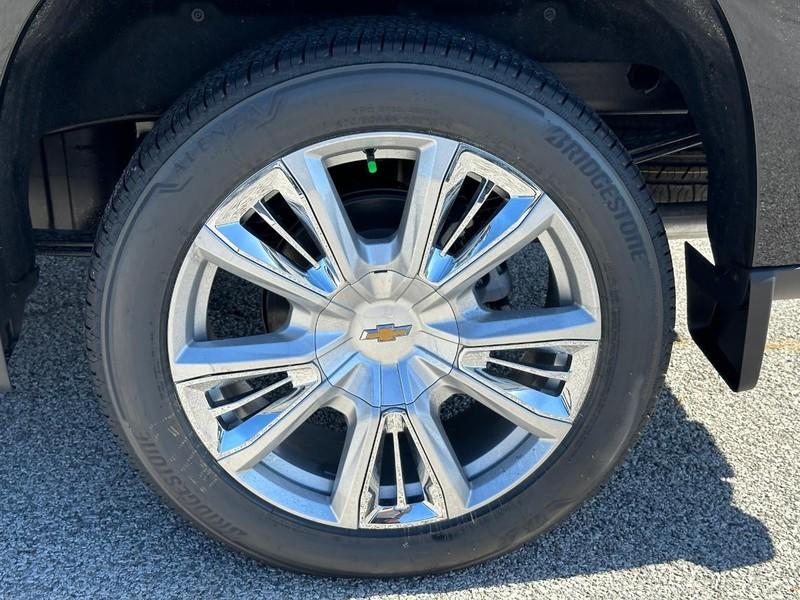 new 2025 Chevrolet Silverado 1500 car, priced at $71,805