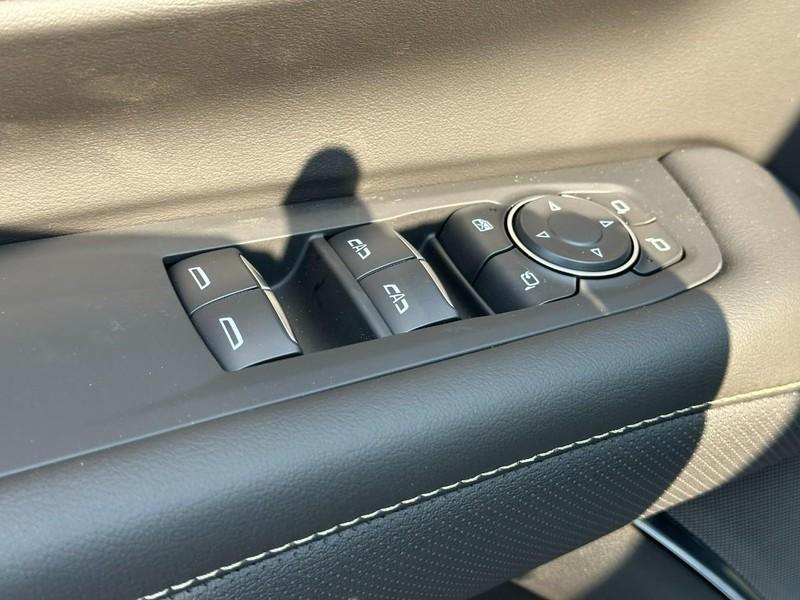 new 2025 Chevrolet Suburban car, priced at $83,895