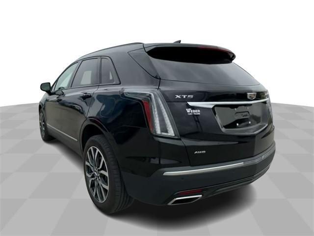 used 2021 Cadillac XT5 car, priced at $41,333