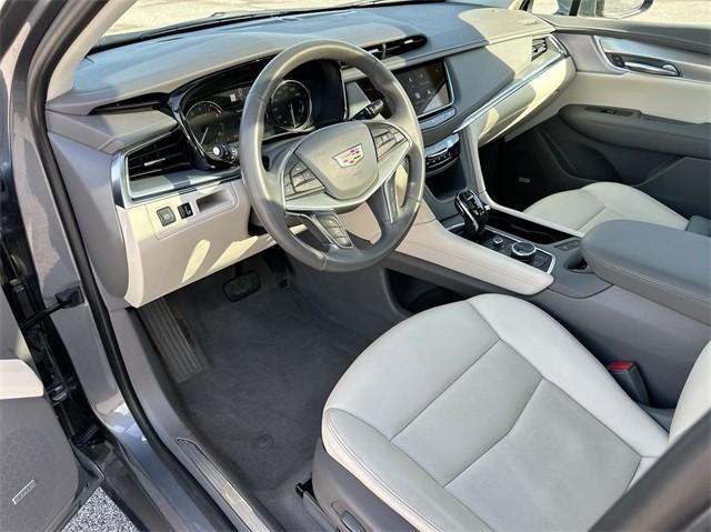 used 2021 Cadillac XT5 car, priced at $37,775