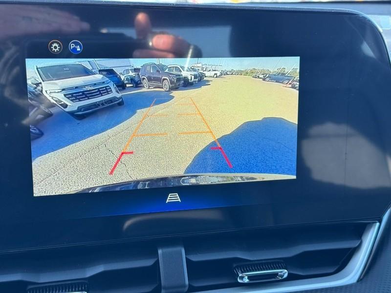 new 2026 Chevrolet Equinox car, priced at $30,355