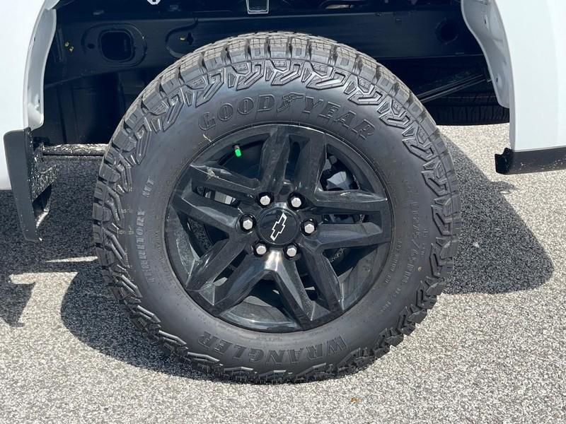 new 2025 Chevrolet Silverado 1500 car, priced at $46,740